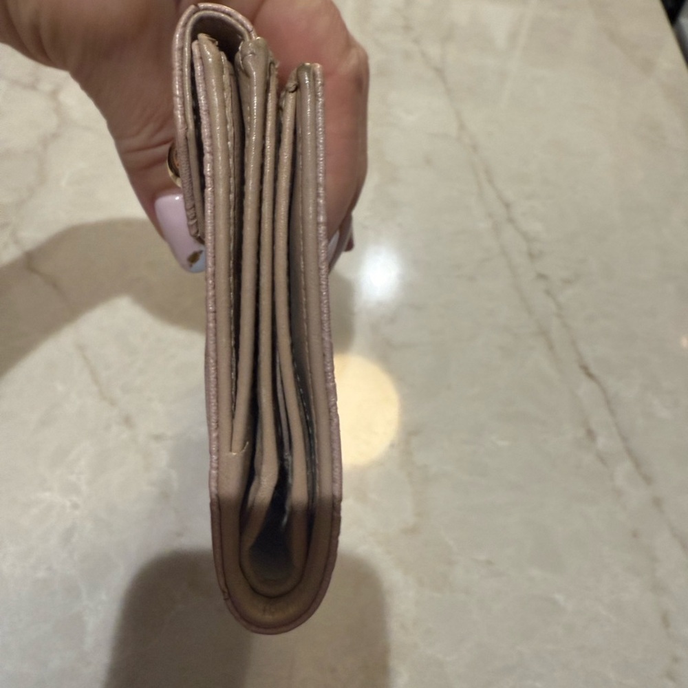 Salvatore Ferragamo Gancini leather beautiful dust rose wallet in chain  in EUC - Picture 13 of 16